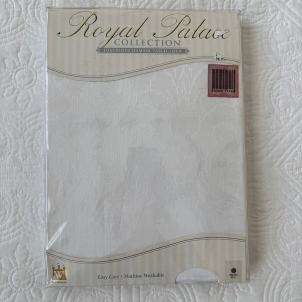 Royal Palace Collection White Damask Tablecloth 90 Inch Round‎ Floral NWT